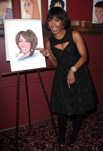 Angela Bassett  Photo