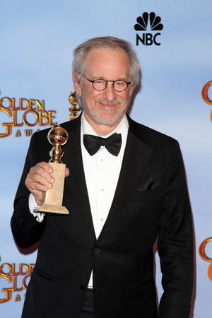 Steven Spielberg
Date Of Birth:
December 18, 1946 (65)
Birth Place:
Cincinnati, OH, USA
Gender:
Male @ BroadwayWorld Steven Spielberg
Date Of Birth:
December 18, 1946 (65)
Birth Place:
Cincinnati, Photo