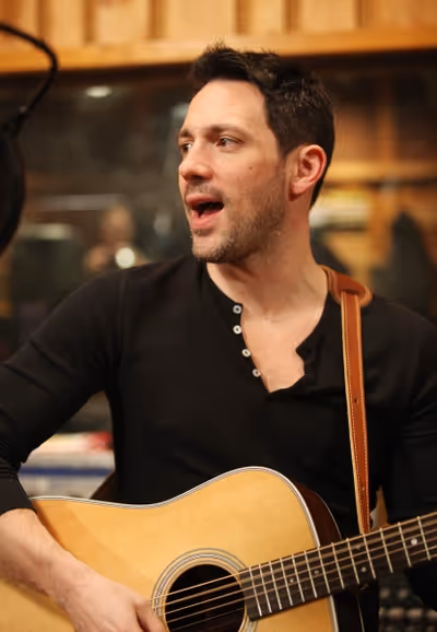 Steve Kazee  Photo