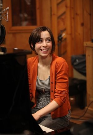 Cristin Milioti  Photo
