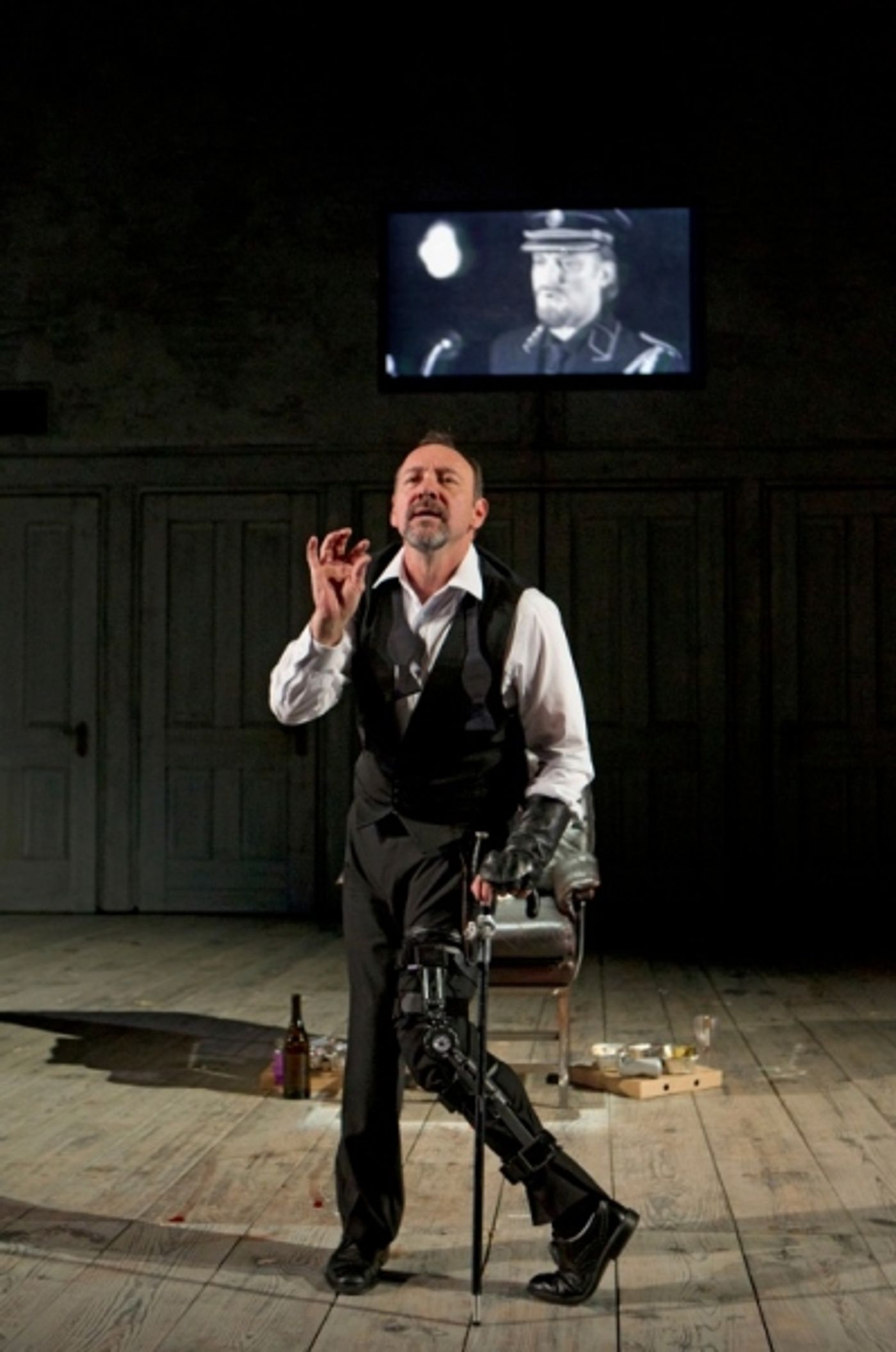 Photo Flash: Kevin Spacey as RICHARD III in Bridge Project Production!  Image