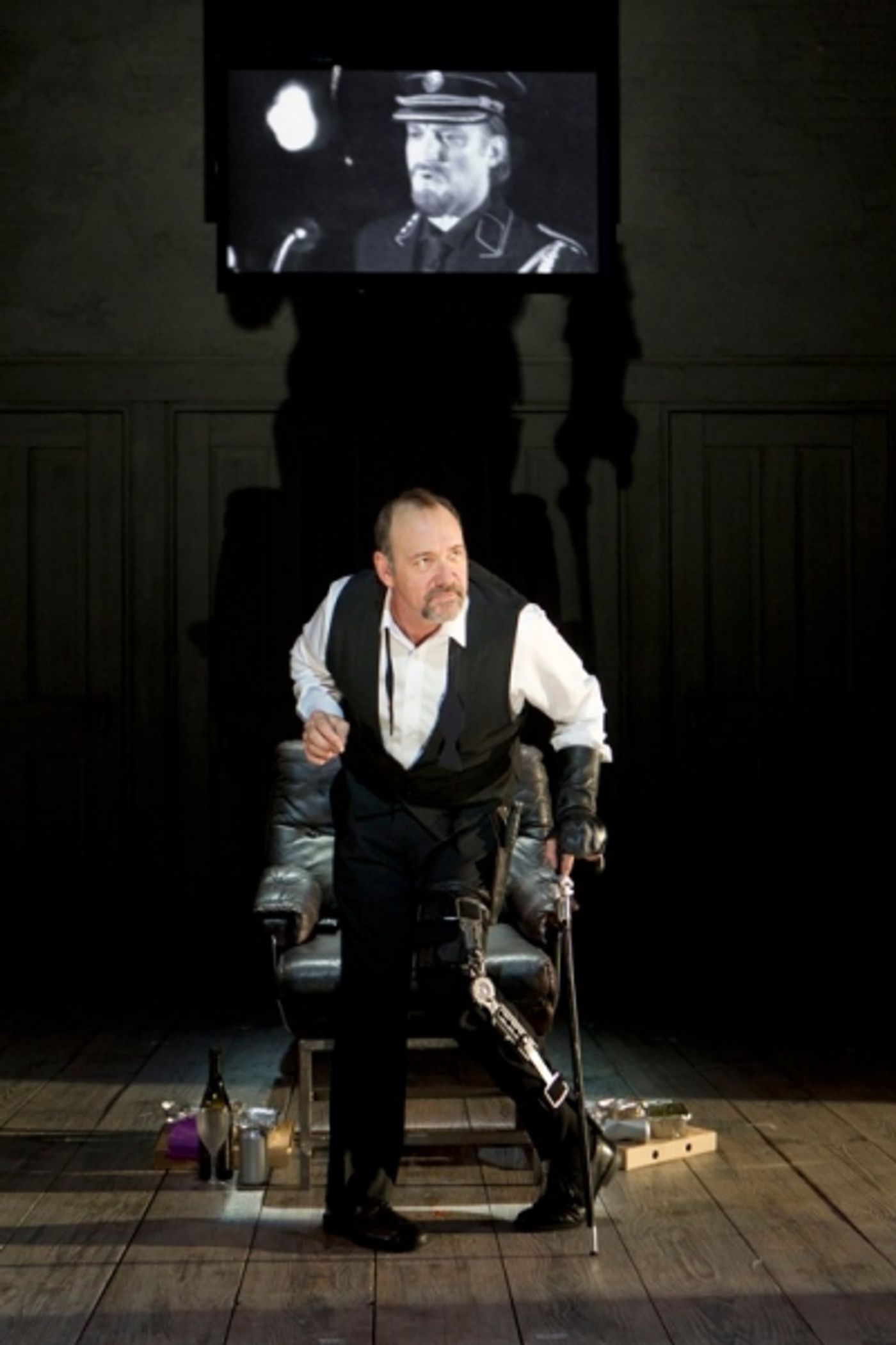 Photo Flash: Kevin Spacey as RICHARD III in Bridge Project Production!  Image