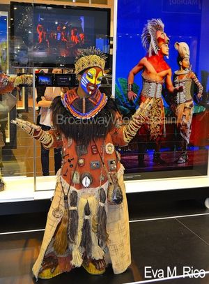 Brenda Mhlongo como Rafiki @ BroadwayWorld Brenda Mhlongo como Rafiki Photo