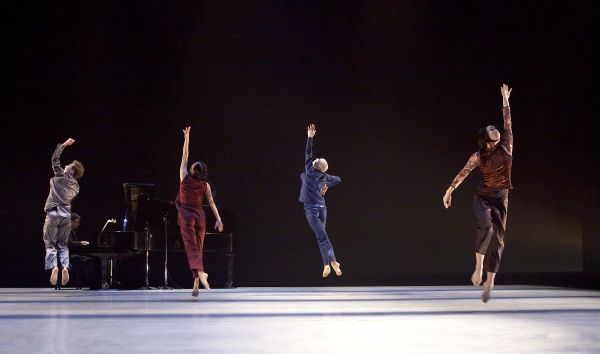 Ric Brown, Andrea Nann, Sean Ling and Sahara Morimoto  with pianist John Kameel Farah Photo
