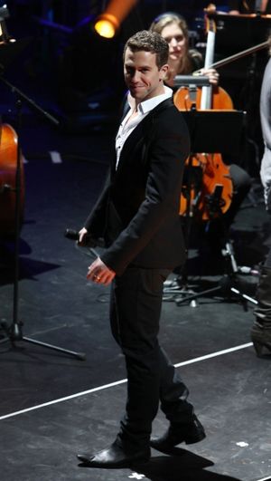 Richard Fleeshman @ BroadwayWorld Richard Fleeshman Photo