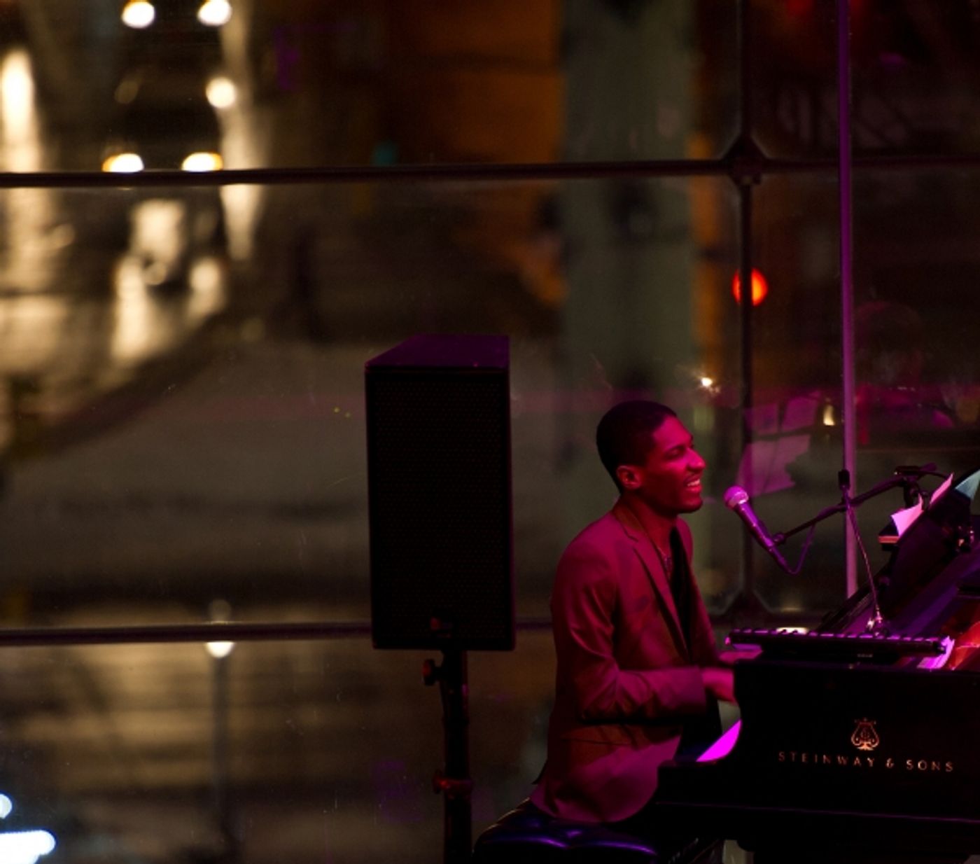 Photo Flash: Michael Cerveris Plays AMERICAN SONGBOOK SERIES  Image