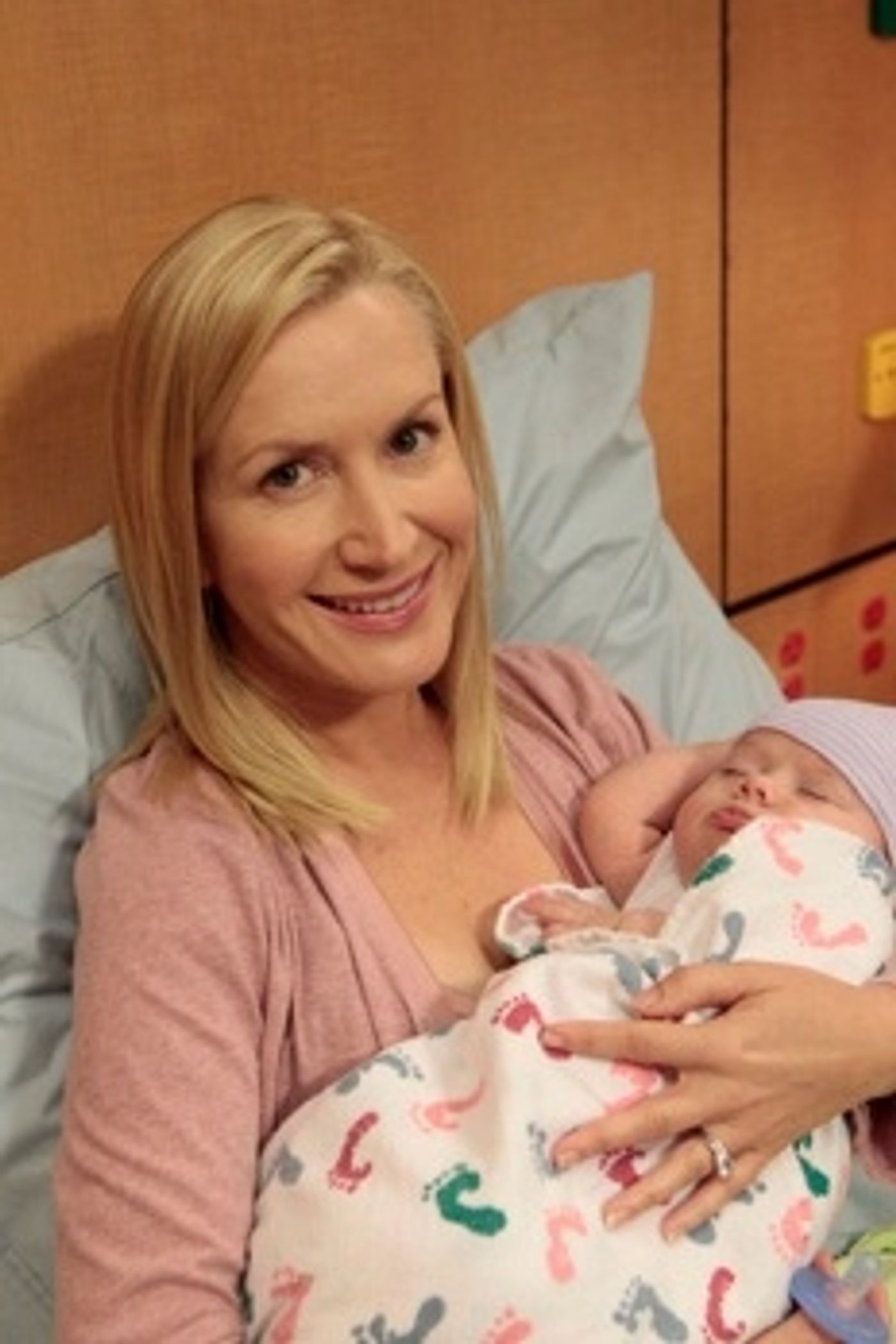 Photo Flash: Sneak Peek - Angela Welcomes Her Baby on NBC's THE OFFICE, 2/2 Photo Flash: Sneak Peek - Angela Welcomes Her Baby on NBC's THE OFFICE, 2/2 Image