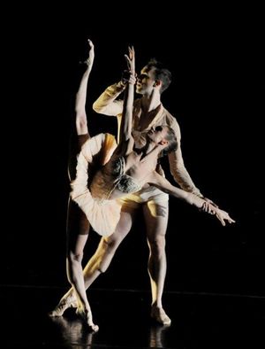 Houston Ballet's Melissa Hough & Garrett Smith In Premiere of Smith's Unseen @ BroadwayWorld Houston Ballet's Melissa Hough & Garrett Smith In Premiere of Smith's Unseen Photo