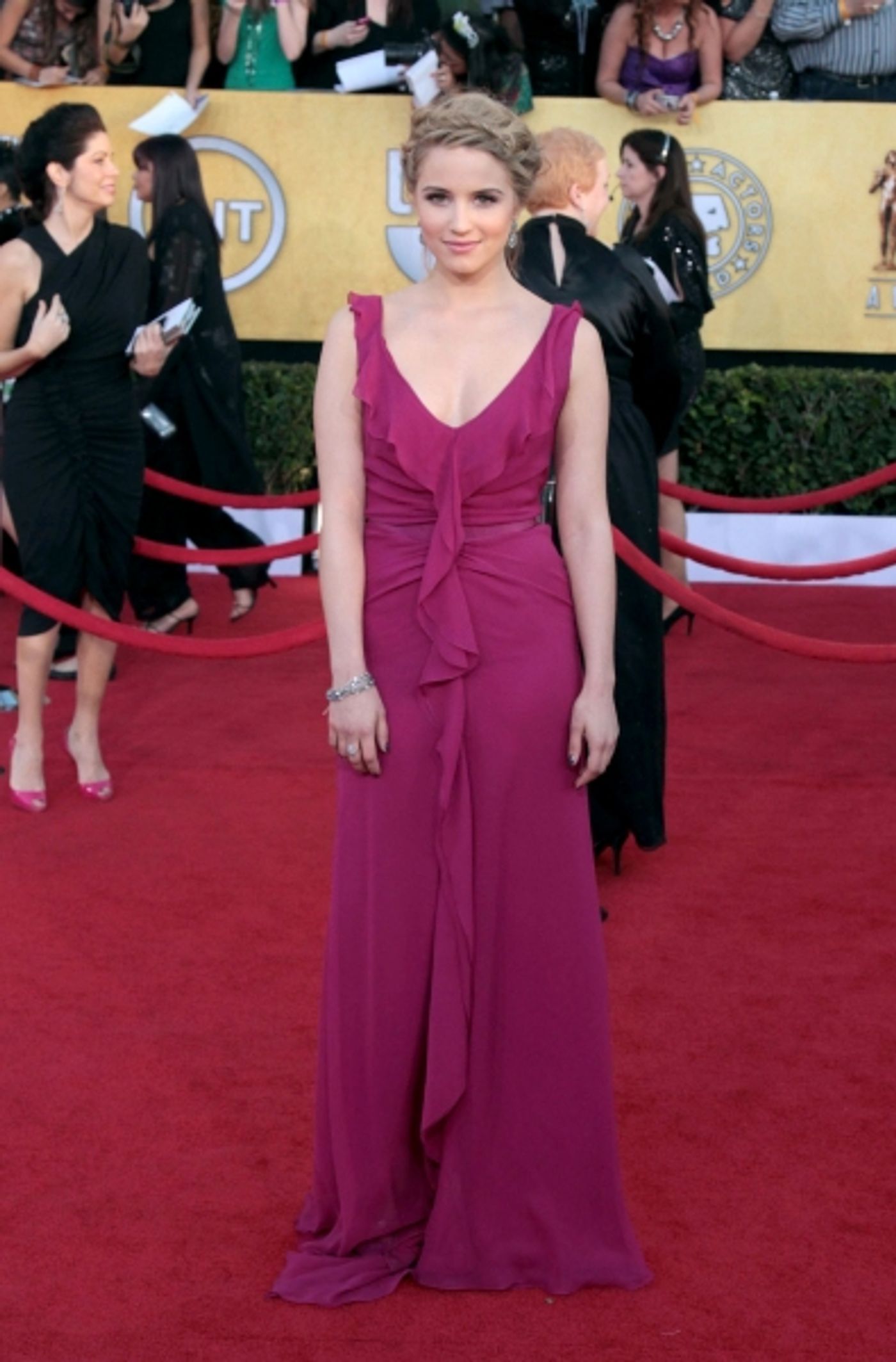 Photo Coverage: Viola Davis, GLEE & More on the SAG Red Carpet!  Image
