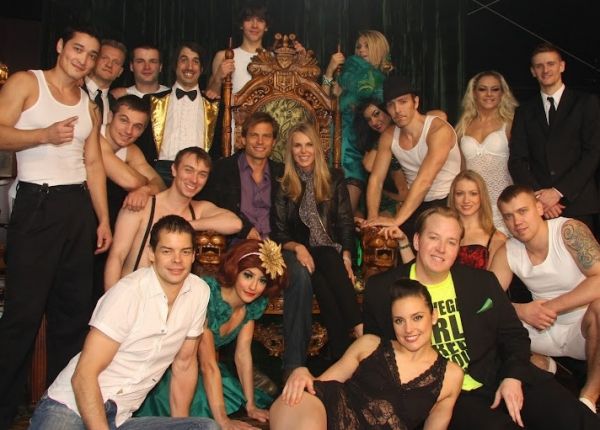 Casper Van Dien, Catherine Oxenberg and the cast of ABSINTHE Photo