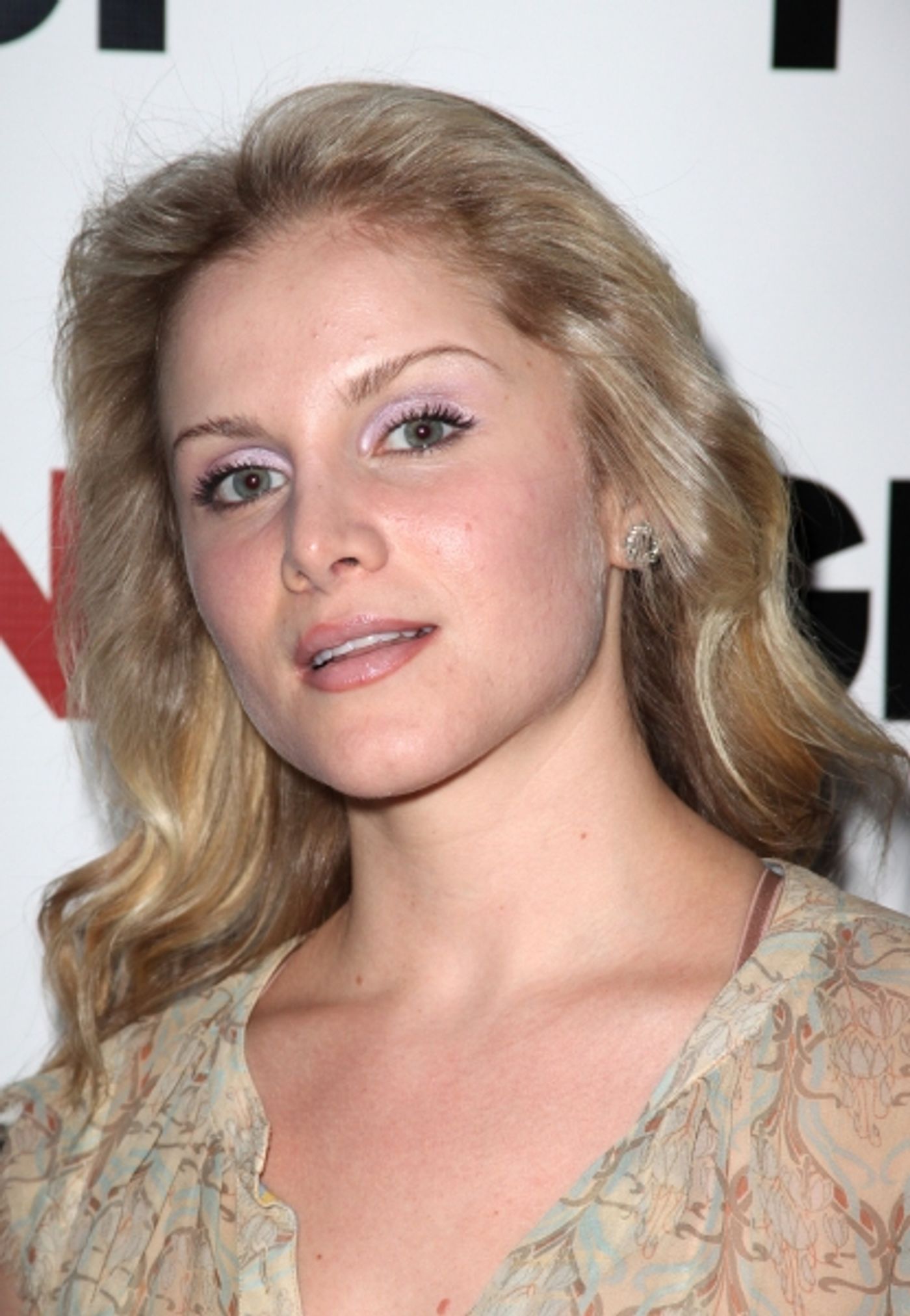 Photo Coverage: Janeane Garofalo, Morgan Spector & More Open New Group's RUSSIAN TRANSPORT  Image