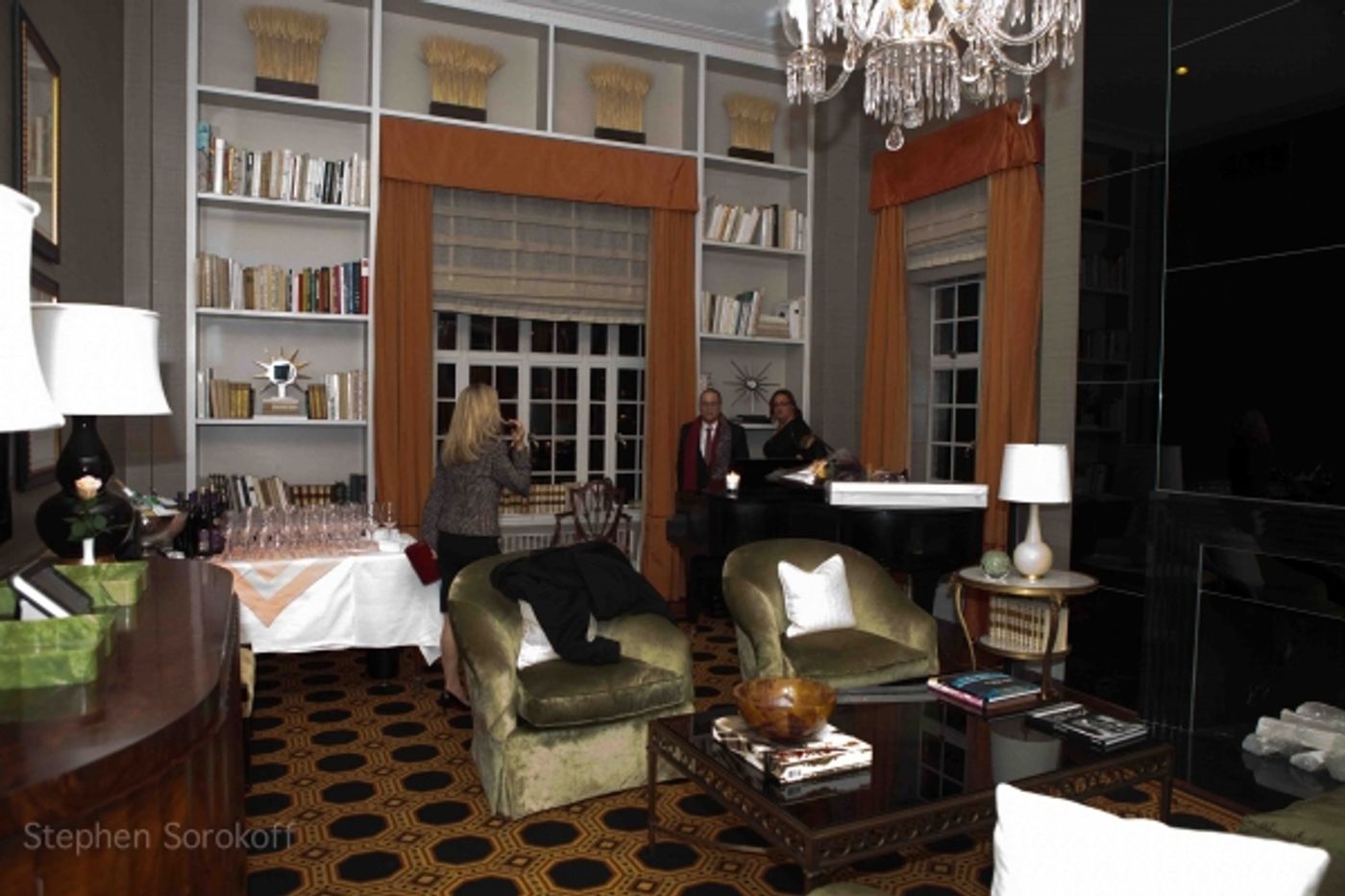 Photo Coverage: Katie Couric, Matthew Broderick & More Cheer on Christine Ebersole at the Cafe Carlyle  Image