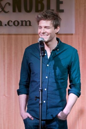 Hunter Parrish @ BroadwayWorld Hunter Parrish Photo