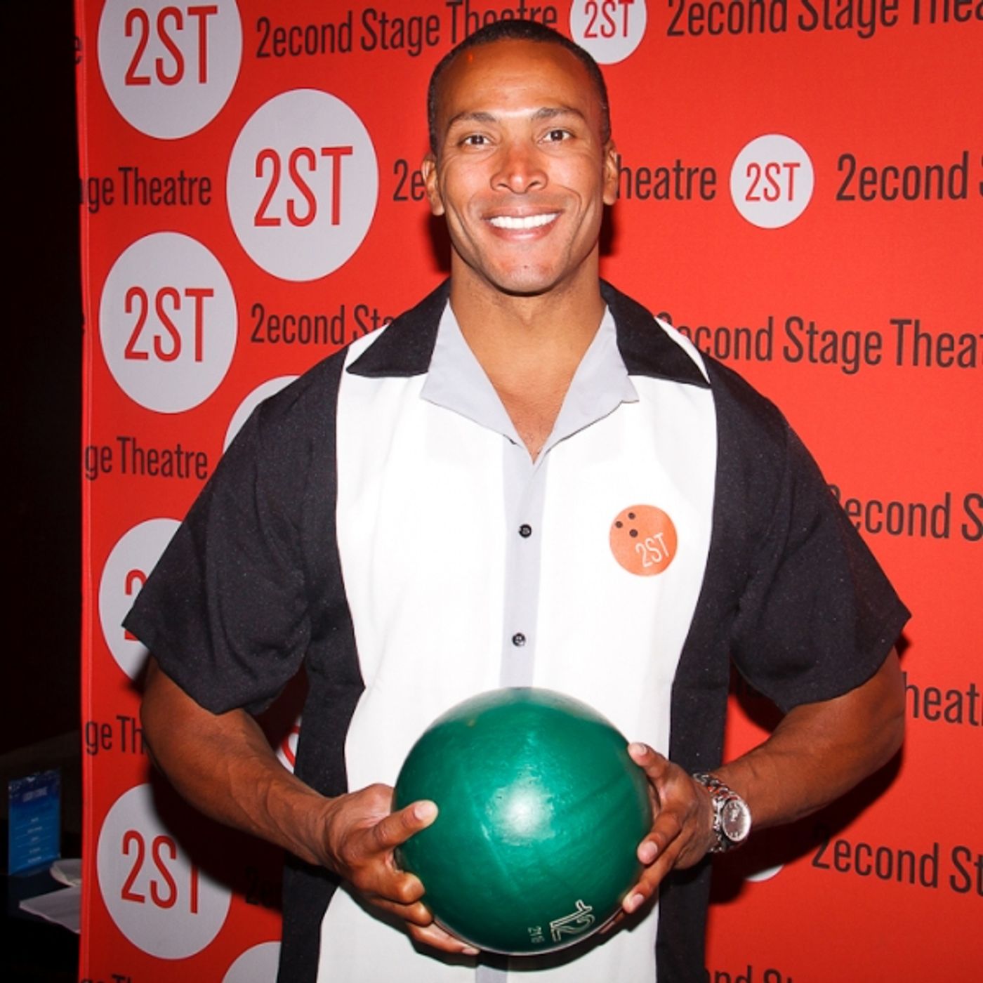 Photo Coverage: Alec Baldwin, Bobby Cannavale & More Come out for Second Stage Bowling Benefit!  Image