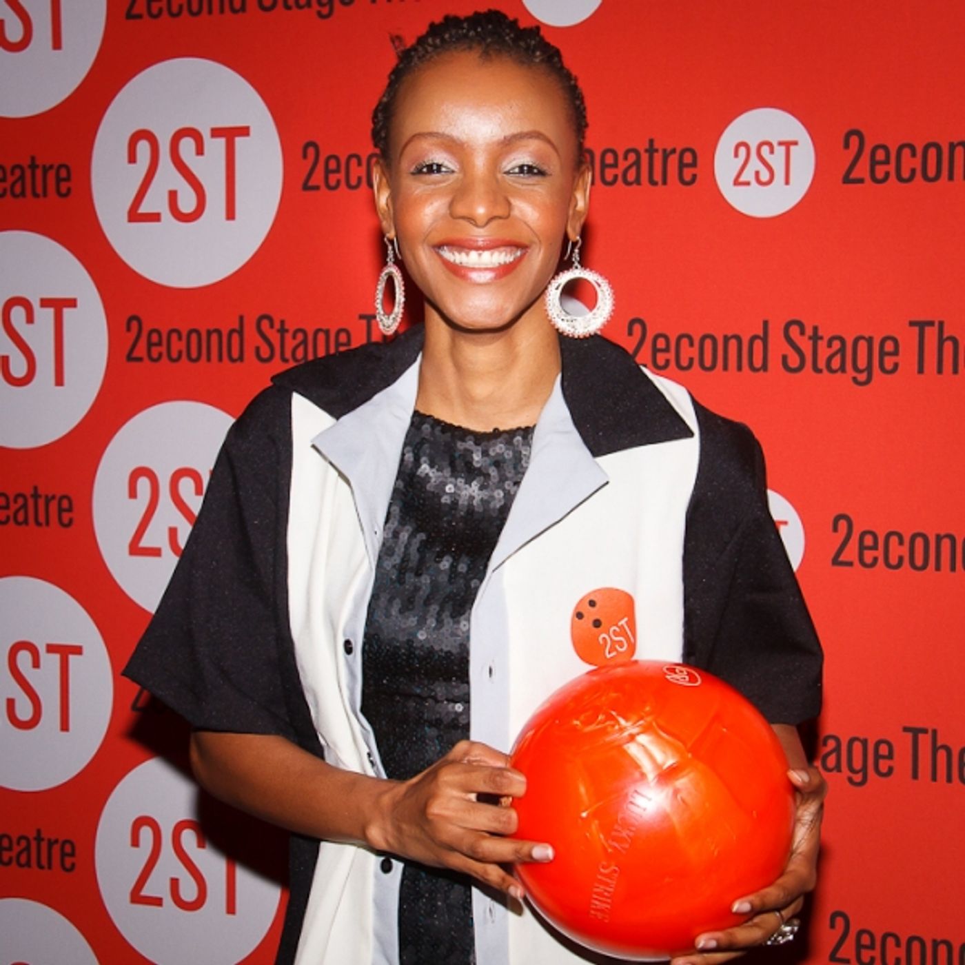 Photo Coverage: Alec Baldwin, Bobby Cannavale & More Come out for Second Stage Bowling Benefit!  Image
