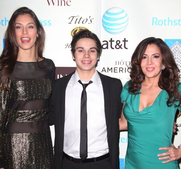 Dayana Mendoza, Jake T. Austin & Maria Canals-Barerra Photo