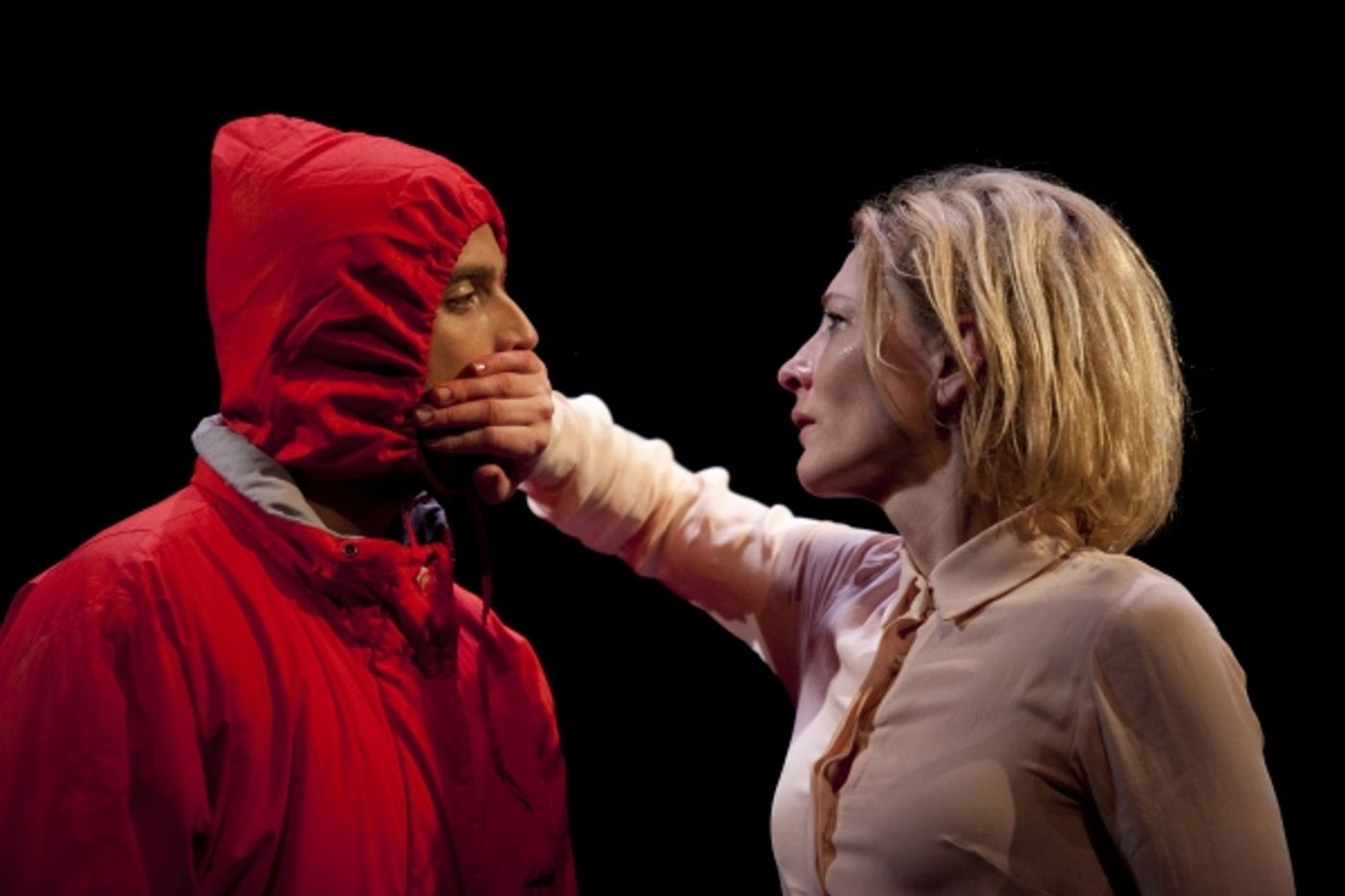 Photo Flash: Cate Blanchett in GROSS UND KLEIN  Image