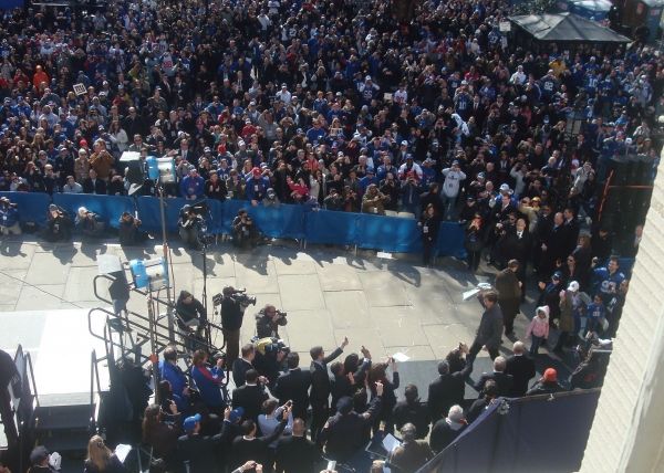 MVP Eli Manning takes a victory lap Photo
