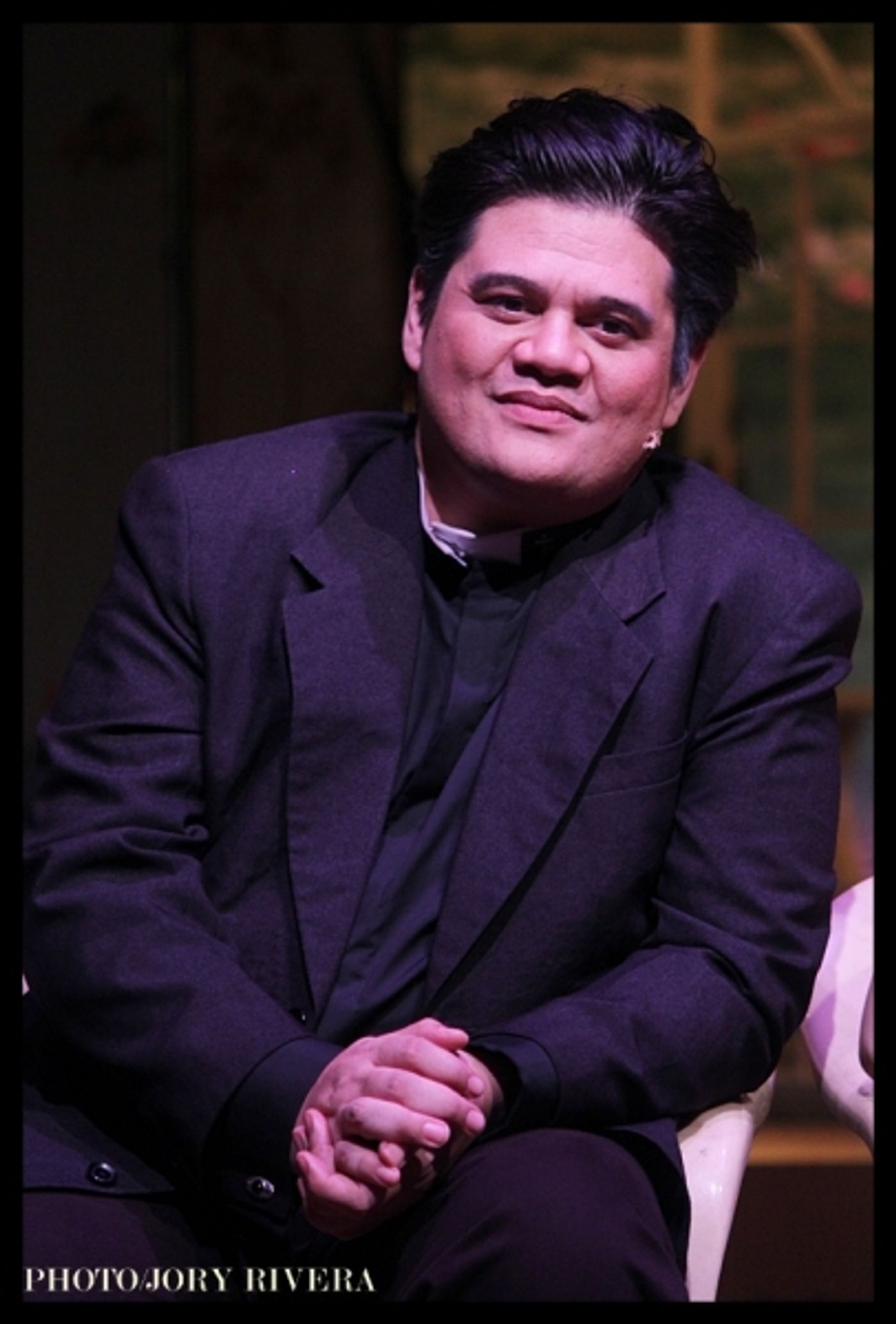 Photo Flash: Ken Ludwig’s LEADING LADIES Opens In Manila  Image