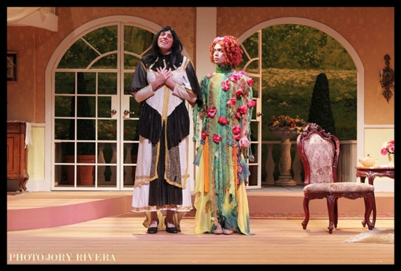 Photo Flash: Ken Ludwig’s LEADING LADIES Opens In Manila  Image