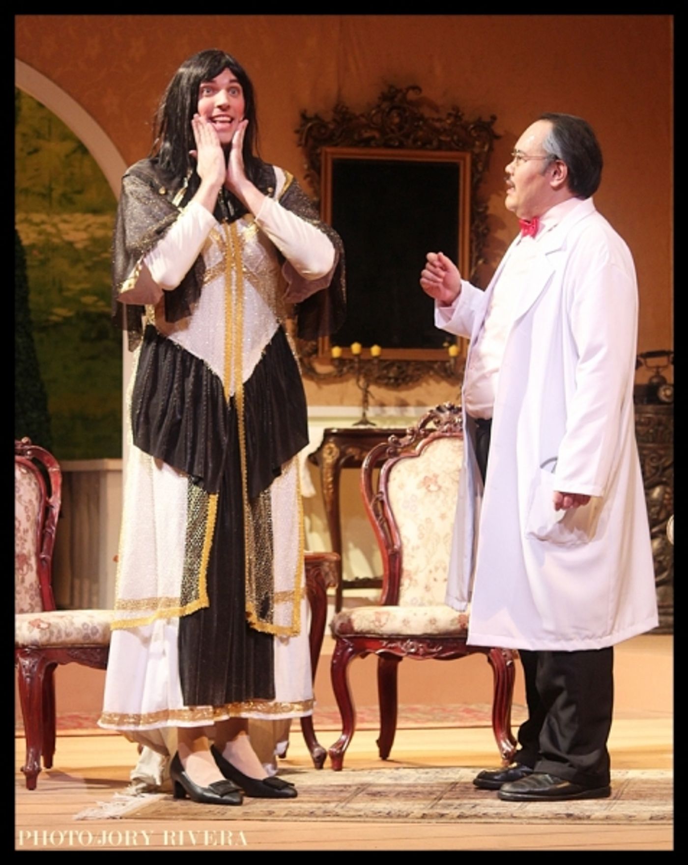 Photo Flash: Ken Ludwig’s LEADING LADIES Opens In Manila  Image