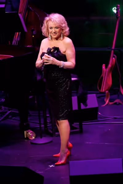 Elaine Paige Photo