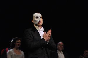Hugh Panaro Photo