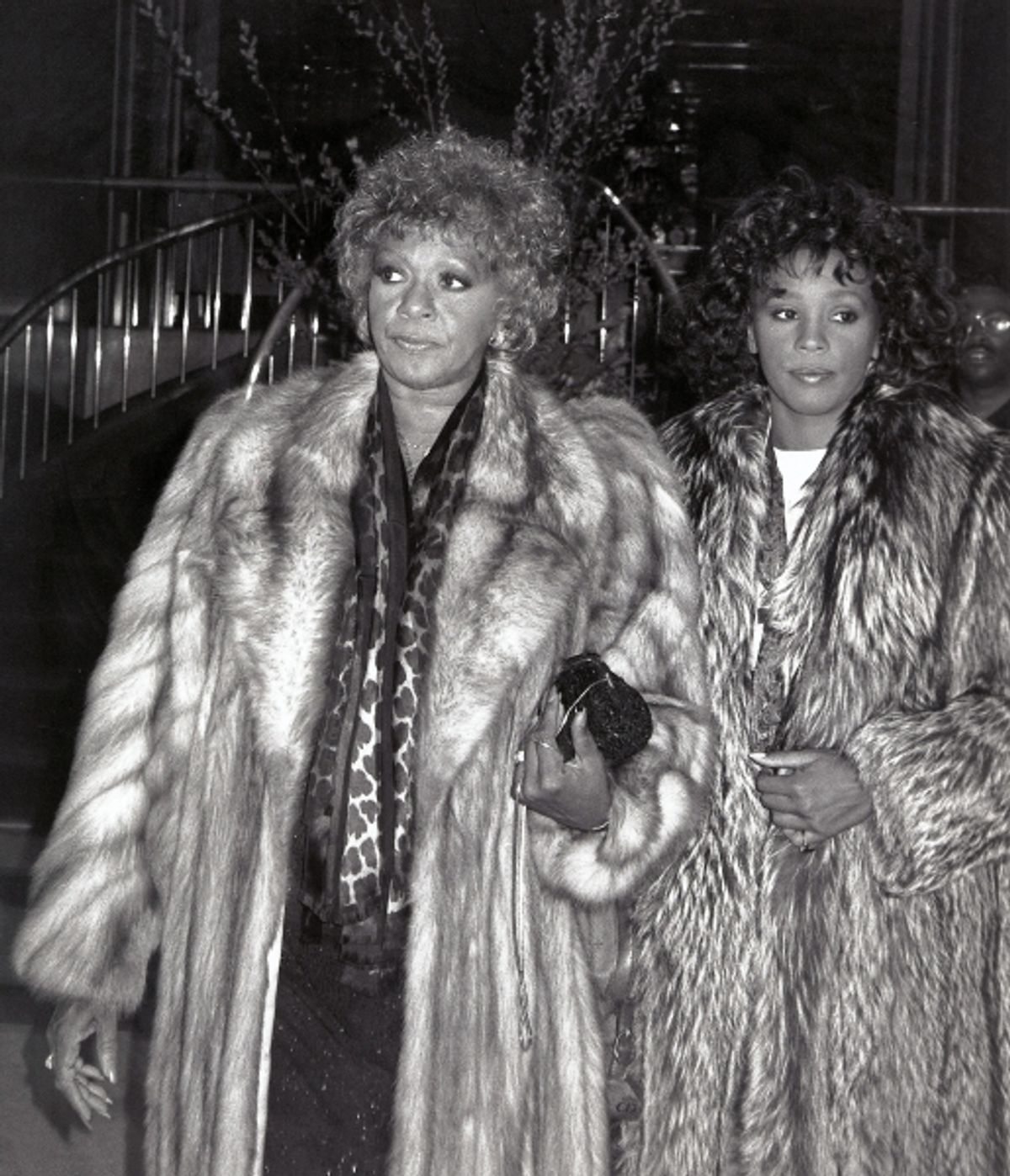 Whitney Houston with her mom Cissy Houston leaving the Parker Neridan Hotel in New York City. 1989 at 