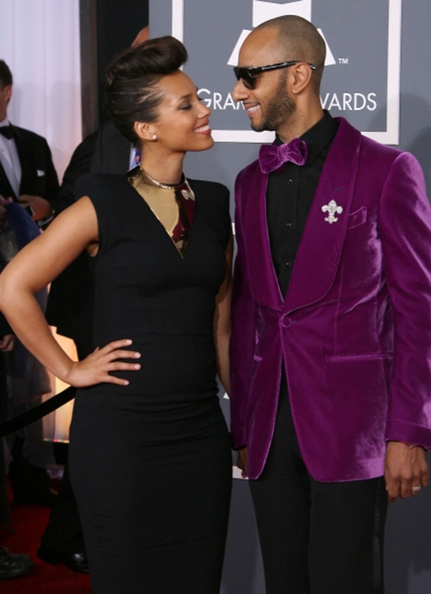 Photo Flash: 2012 Grammy Awards- Red Carpet Coverage!  Image