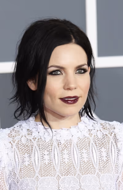 Skylar Gray Photo