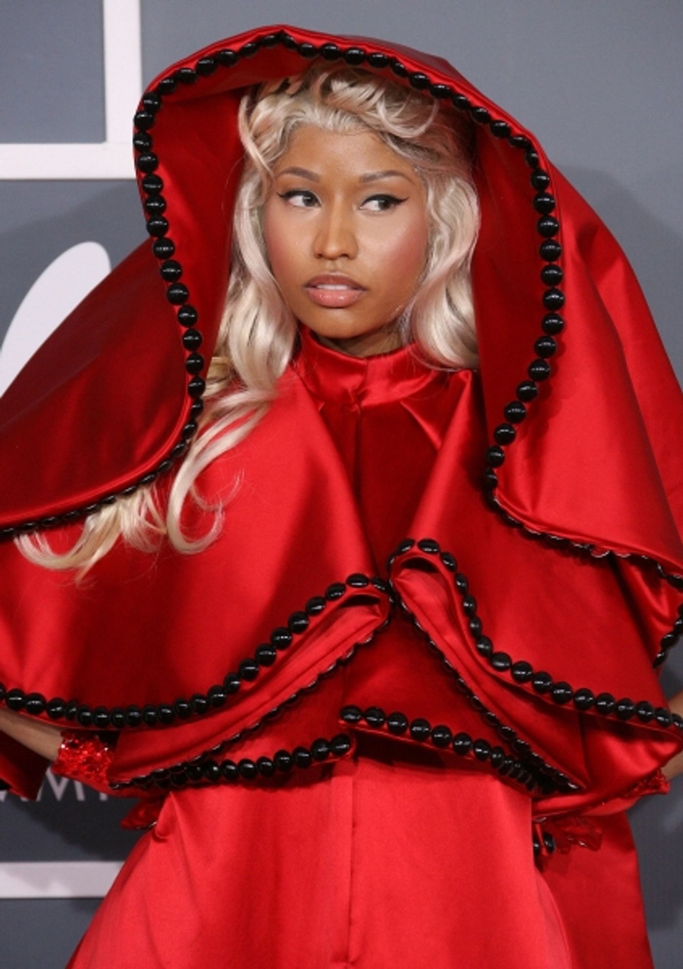 Photo Coverage: Red Carpet Fashions from the 2012 Grammys!  Image