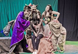 Siumara Samayoa (center) surrounded by (left to right) Rosa Cristobal, Pablo Saldana, Gabriela Dipascuale and Juan Antonio Martinez @ BroadwayWorld Siumara Samayoa (center) surrounded by (left to right) Rosa Cristobal, Pablo Saldana, Photo