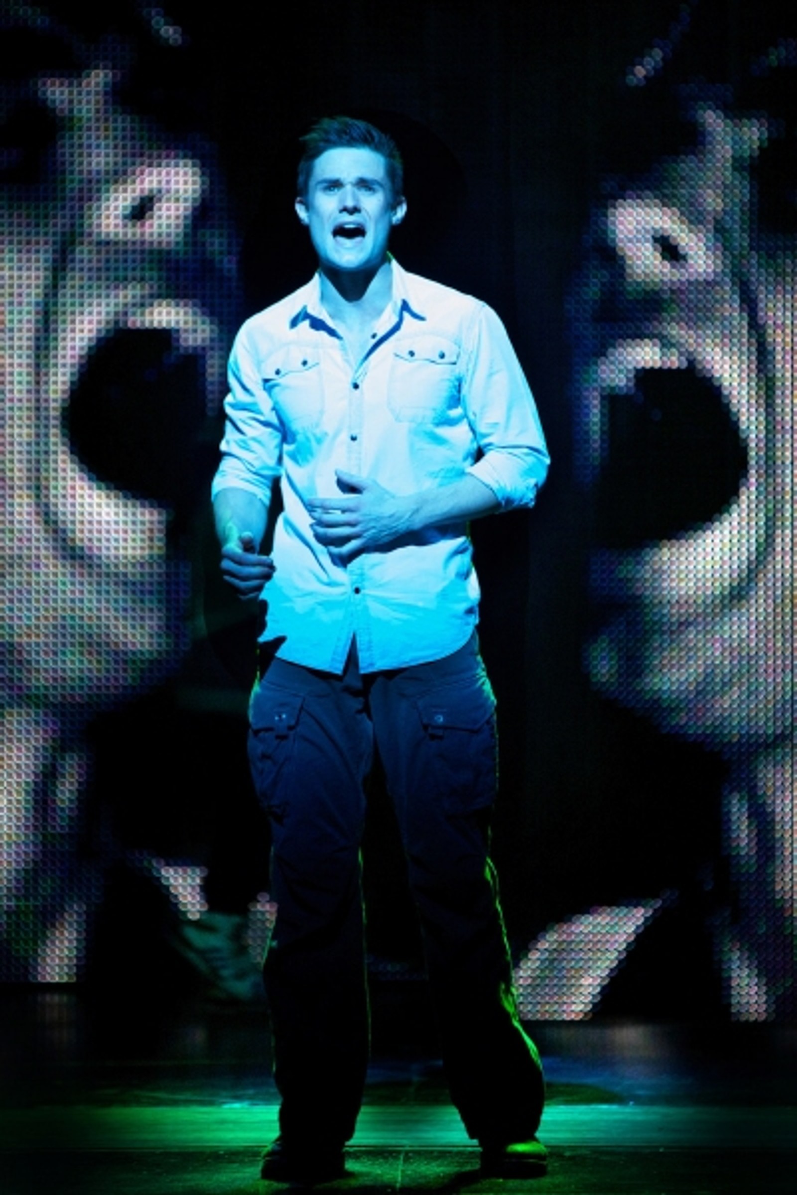 Photo Flash: The New West End Cast of GHOST THE MUSICAL! — photo 3 of 7