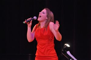 Jessie Mueller Photo