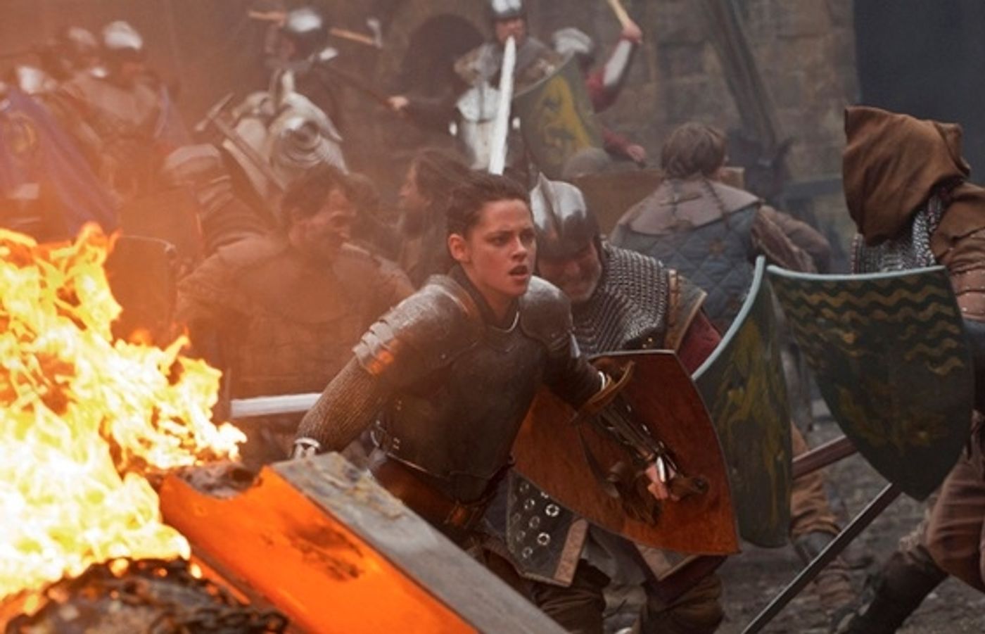 Photo Flash: First Look - SNOW WHITE AND THE HUNTSMAN, Opening Today, 6/1  Image