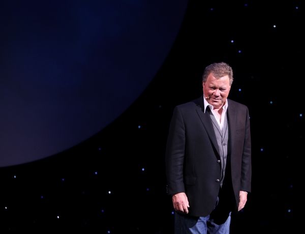 Photos: SHATNER'S WORLD Opens on Broadway! — photo 5 of 9