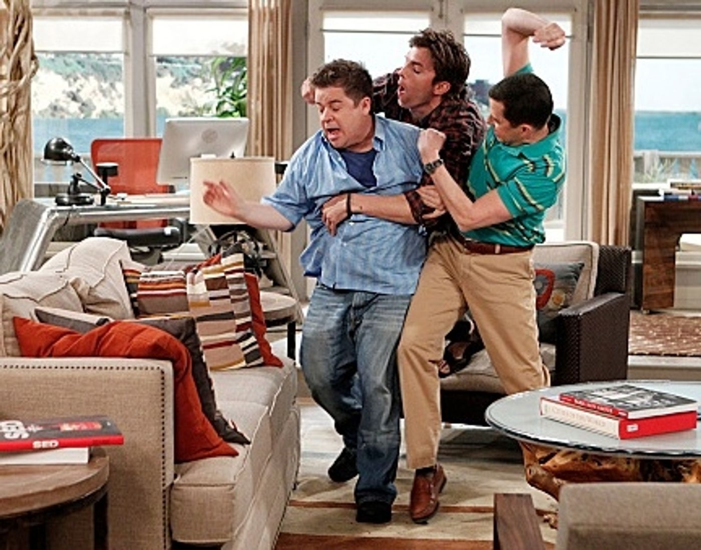 Photo Flash: Comedian Patton Oswalt Guest Stars on CBS's TWO AND A HALF MEN, 2/27  Image