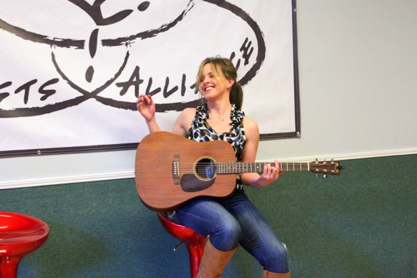 Photo Flash: Alice Ripley Surprises Students at Broadway Artists Alliance Workshop  Image