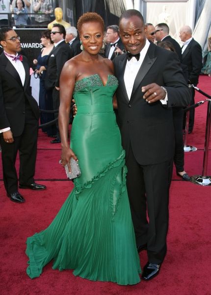 Photo Coverage: 2012 Academy Awards - Red Carpet Part 2 — photo 44 of 61