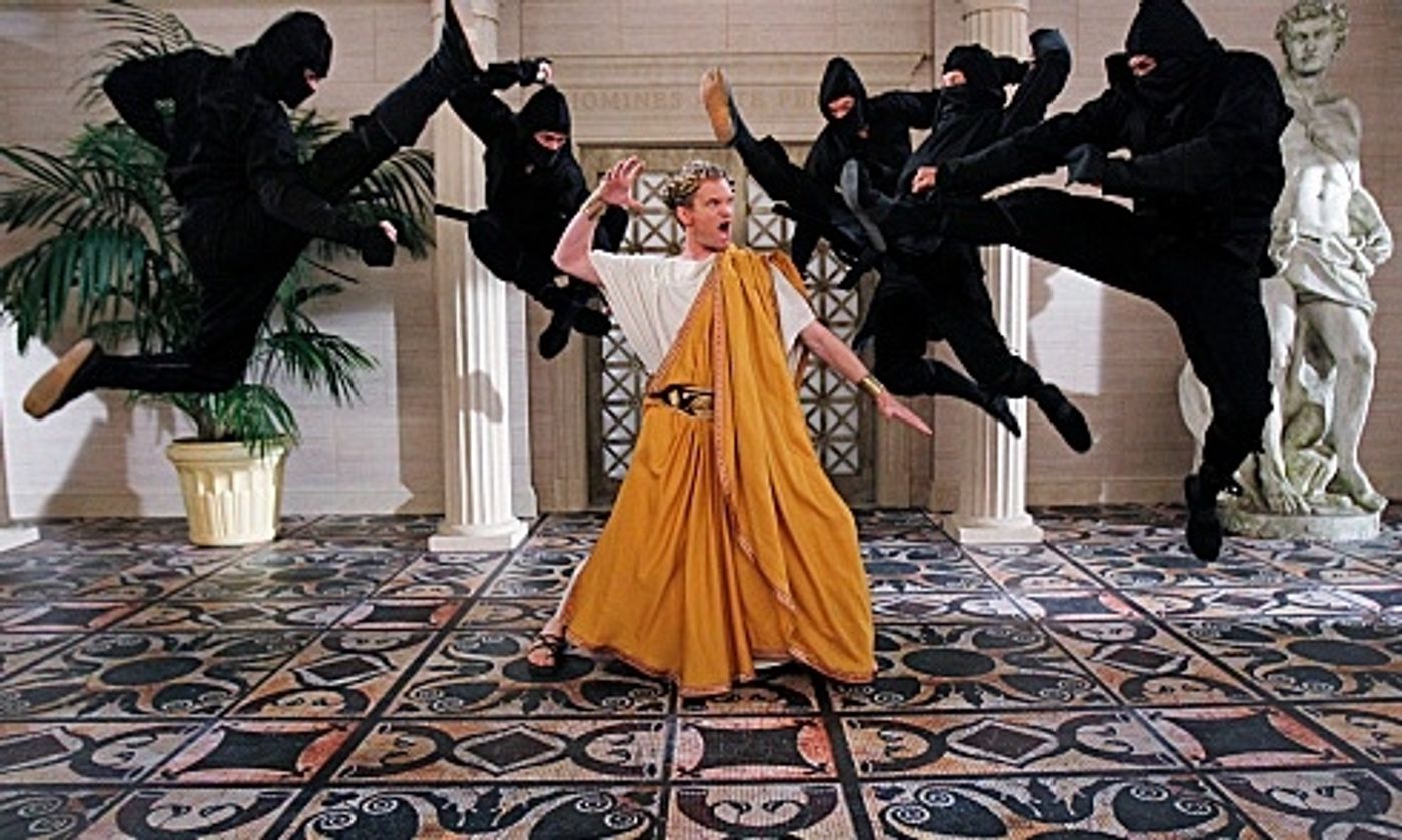 Photo Flash: Sneak Peek - Neil Patrick Harris as Julius Caesar on HOW I MET YOUR MOTHER, 3/18  Image