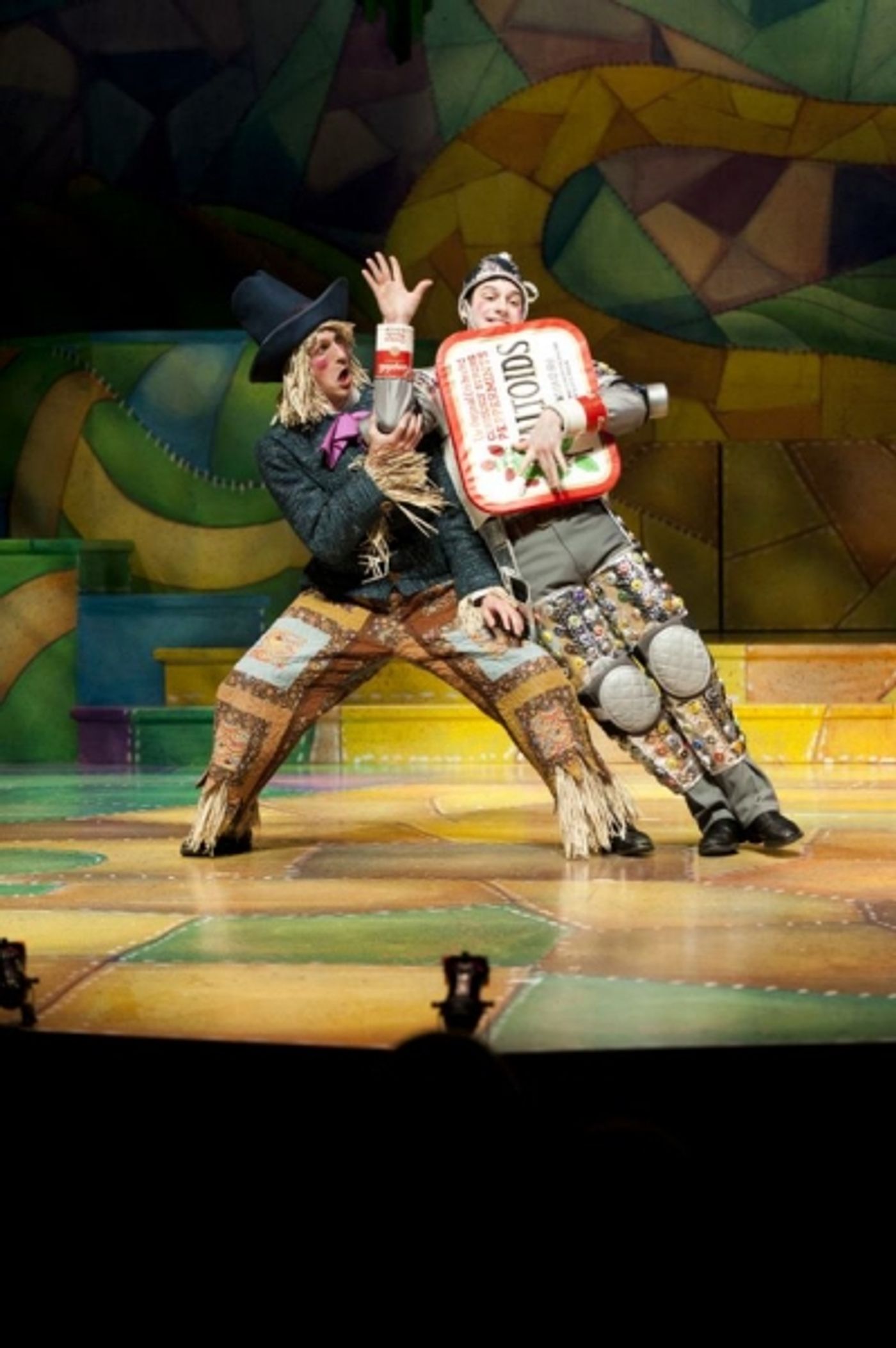 Photo Flash: Alliance Theatre Presents THE WIZARD OF OZ  Image