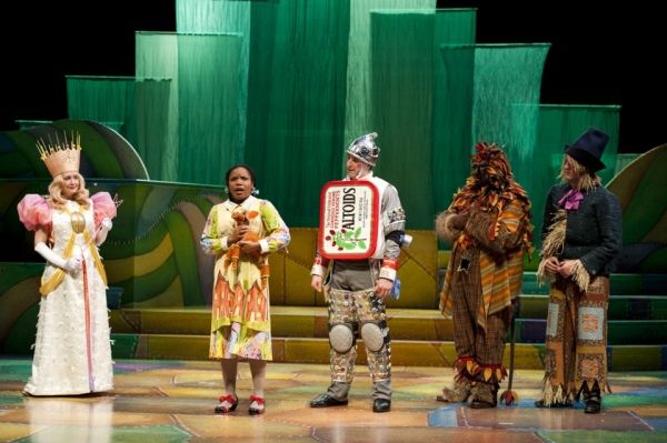 Erin Meadows, Sharisa Whatley, Jordan Craig, Brad Raymond, and Lowrey Brown Photo