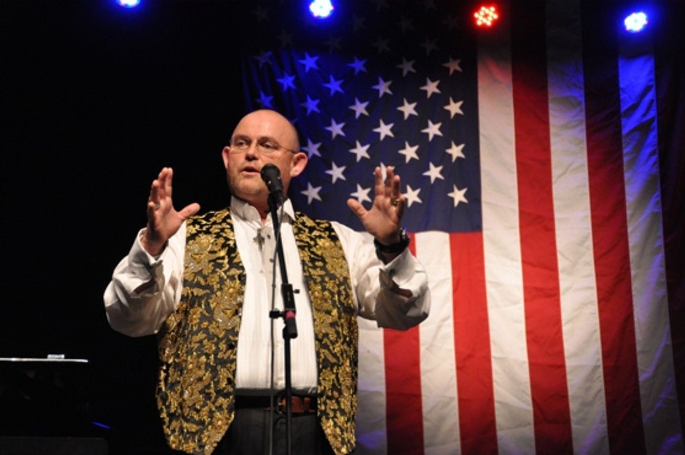 Photos: Ronan Tynan Plays Patchouge Theatre  Image