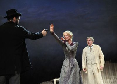 Gudmundur Thorvaldsson, Joely Richardson and Malcolm Storry
 Photo