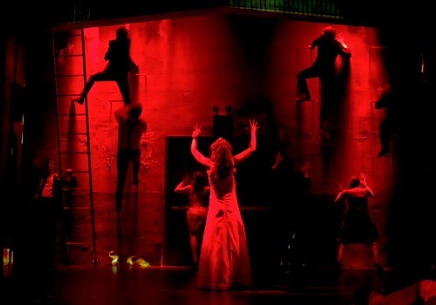 Photo Flash: CARRIE's Back! All the Production Shots!  Image