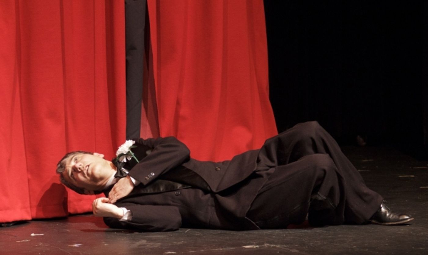 Photo Flash: South Bend Civic Theatre Presents THE 39 STEPS Photo Flash: South Bend Civic Theatre Presents THE 39 STEPS Image