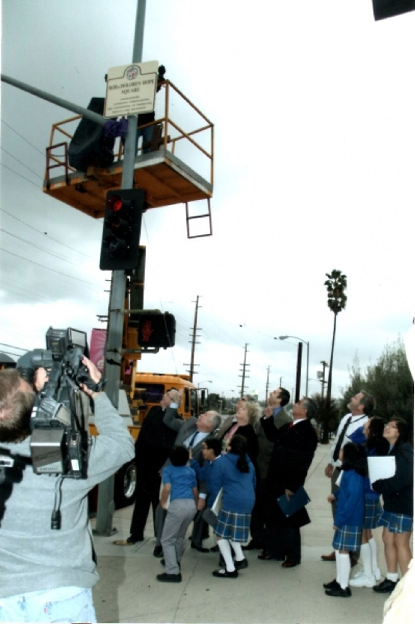 Photo Flash: Bob and Dolores Hope Square Unveiled  Image