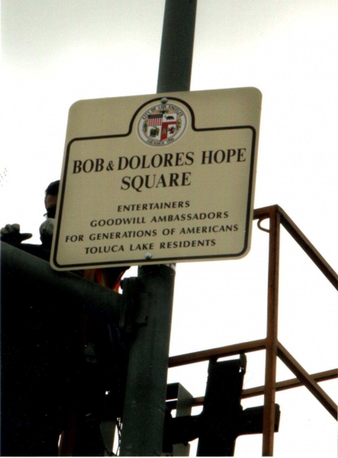 Photo Flash: Bob and Dolores Hope Square Unveiled  Image