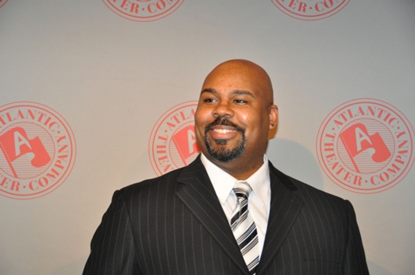 Photo Coverage: Elizabeth Olsen, Mary Beth Peil & More Celebrate Atlantic Theatre Co.  Image