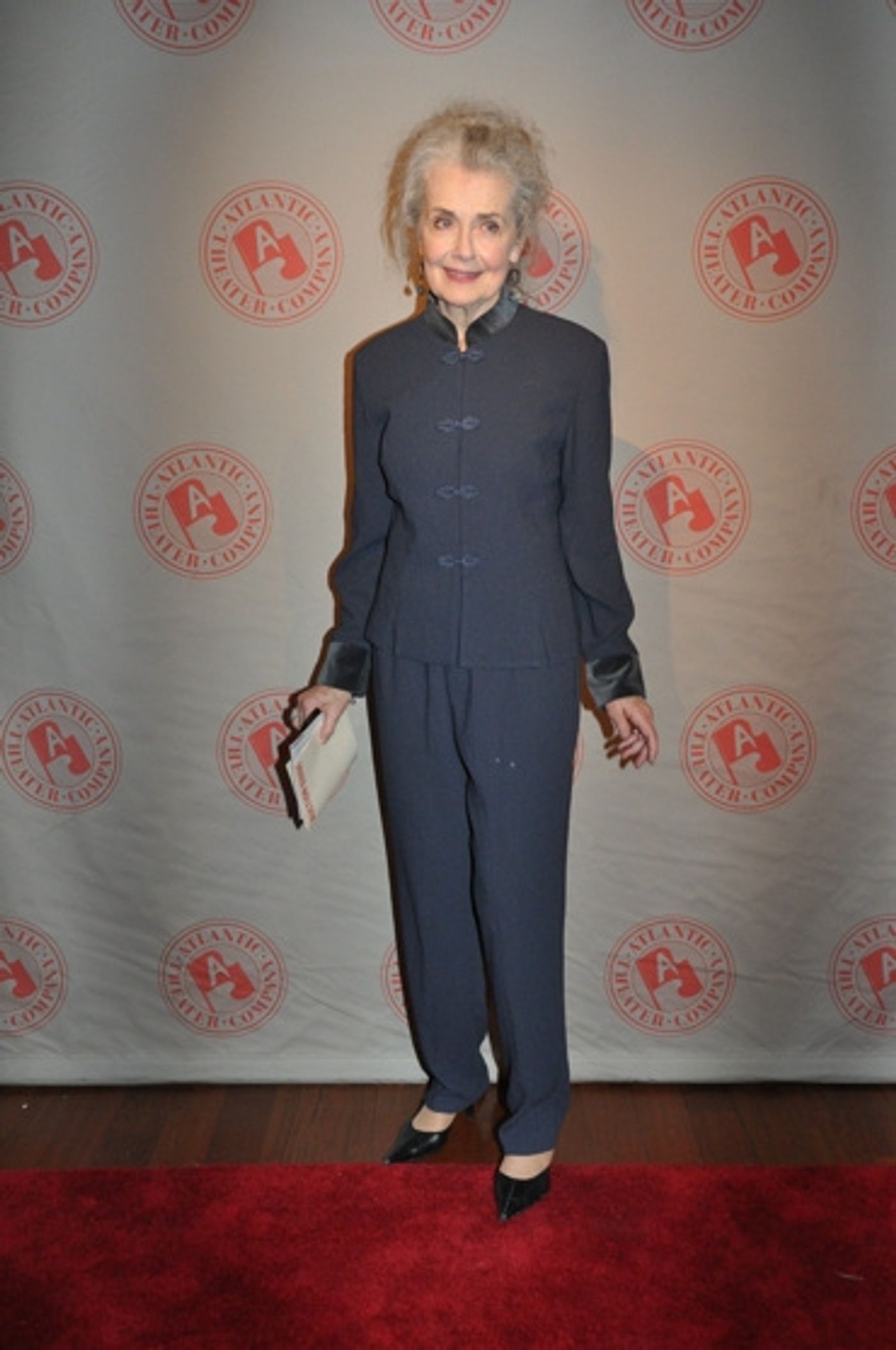 Photo Coverage: Elizabeth Olsen, Mary Beth Peil & More Celebrate Atlantic Theatre Co.  Image